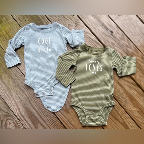 Carter's Other - Infant baby toddler 12M Carter's Blue Green Long sleeve snap closure Bodysuits